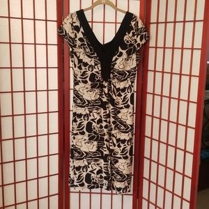 Scarlett black and white floral dress
